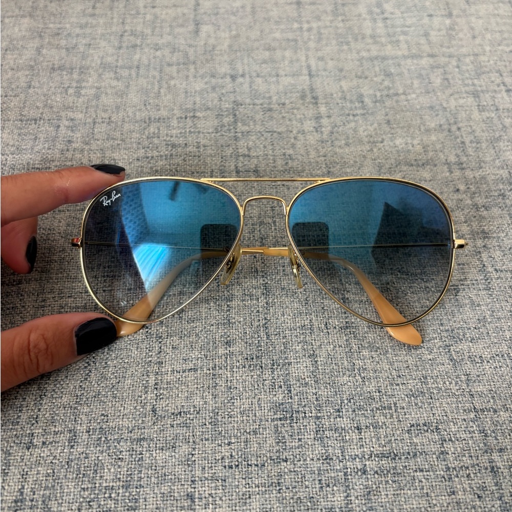 Ray-Ban Aviator Sunglasses with Gold Frame and Blue Lenses